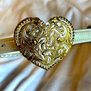 Vintage Crumrine Heart Cowgirl Belt Buckle. With pearl white Fisher 28 belt